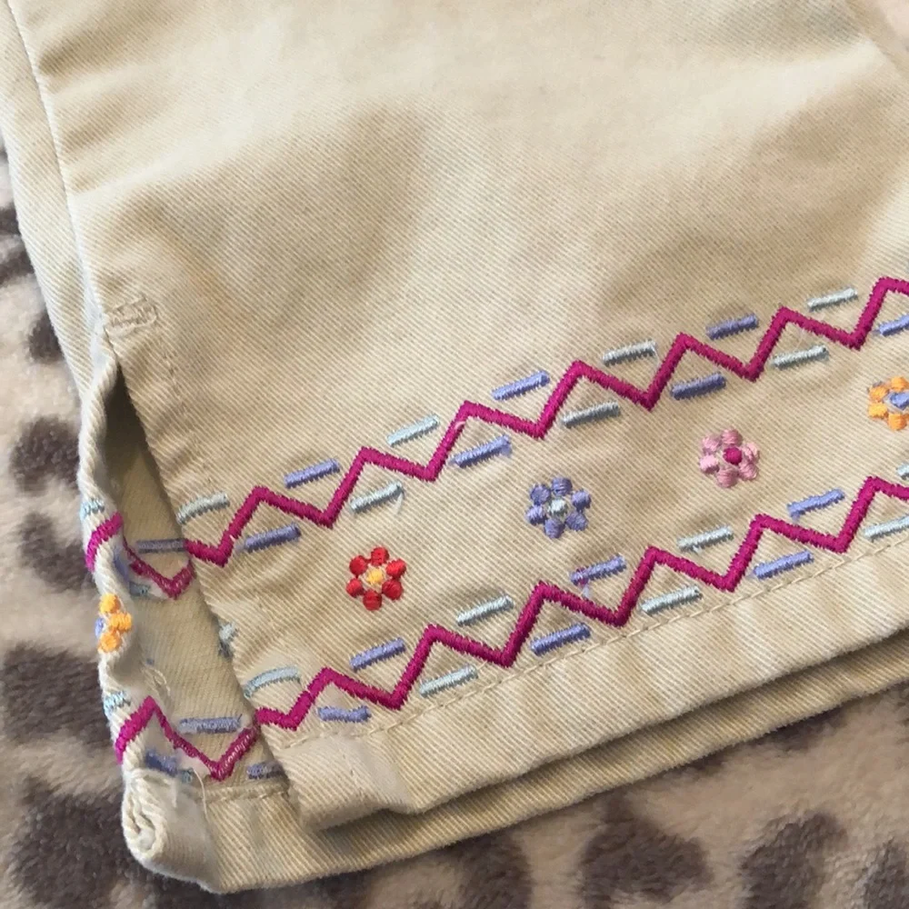2000 Gymboree Tan Khaki Embroidered Pants Size Small 3 Years